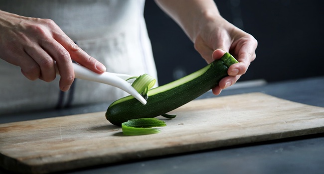 Knife Skills: Visual Guide to Cutting Vegetables - No Spoon Necessary